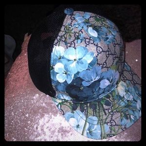 Authentic Gucci blooms baseball hat.